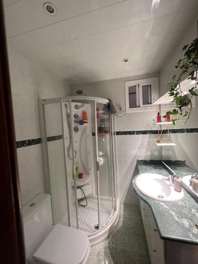 Room Familiar Sants Barcelona Ngoại thất bức ảnh