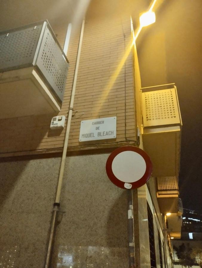 Room Familiar Sants Barcelona Ngoại thất bức ảnh